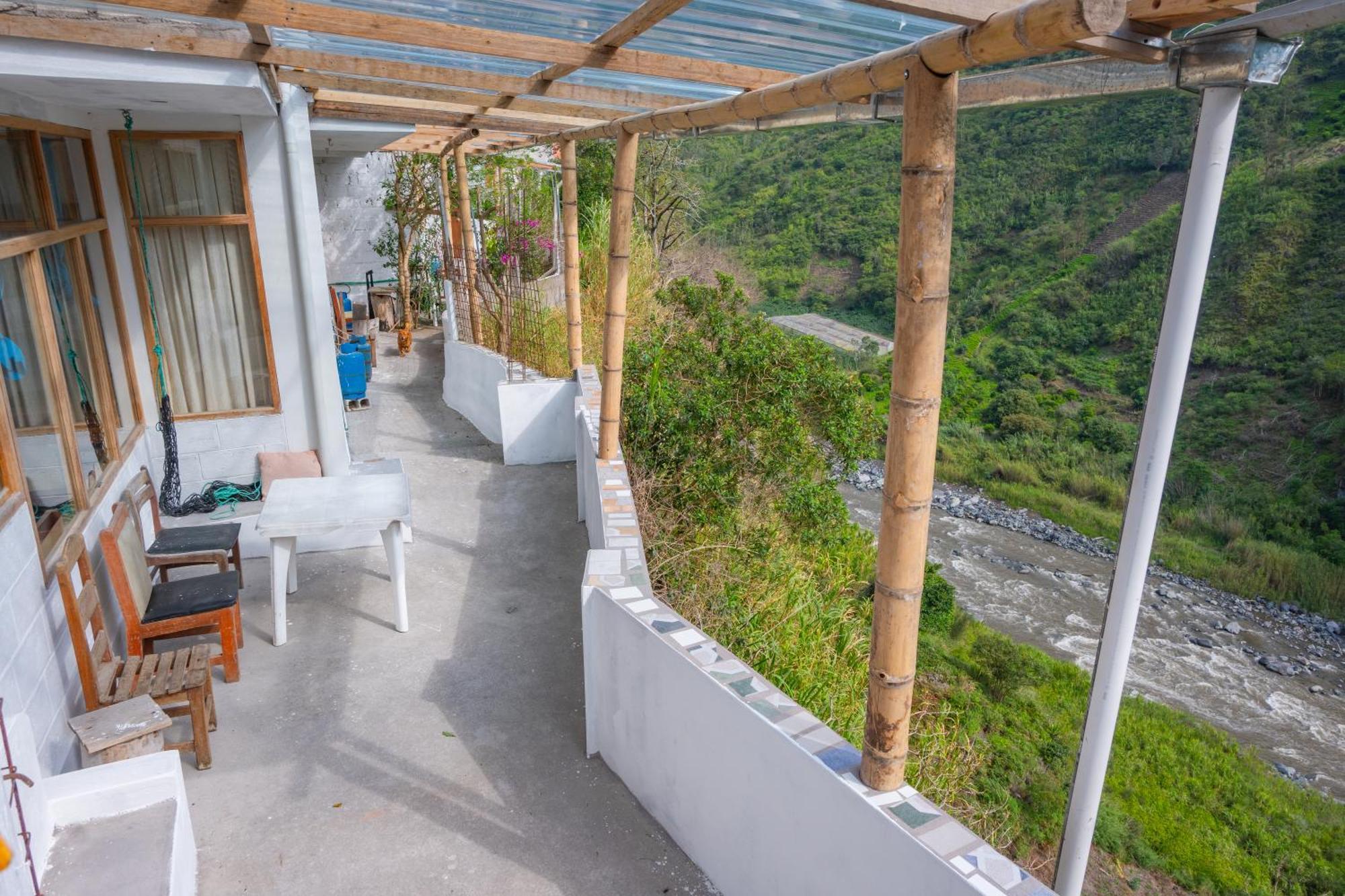 Backpackers-Balcones-River-Lodge Baños Extérieur photo